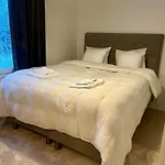Villa Nightsky -private Location, Sauna And Jacuzzi Rovaniemi