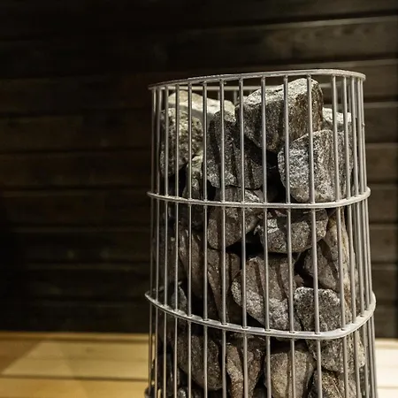 빌라 Nightsky -private Location, Sauna And Jacuzzi *