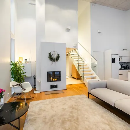 Nightsky -private Location, Sauna&jacuzzi Rovaniemi