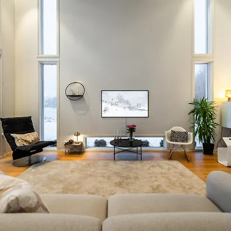 Huvilat Nightsky -private Location, Sauna&jacuzzi