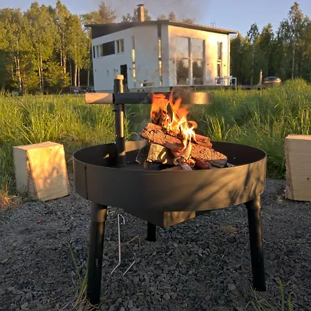 Nightsky -private Location, Sauna&jacuzzi * Rovaniemi