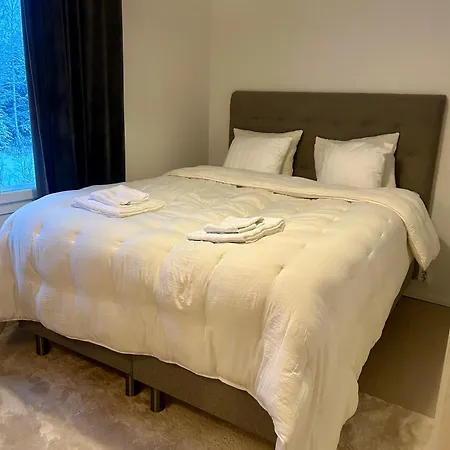 Vila Nightsky -private Location, Sauna And Jacuzzi Rovaniemi