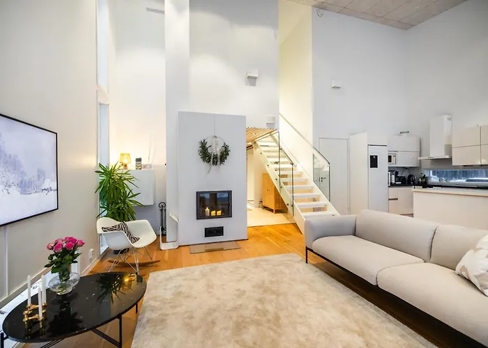 Nightsky -private Location, Sauna And Jacuzzi 罗瓦涅米